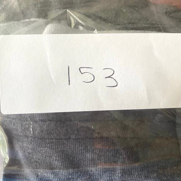 Disney Parks Mickey Mouse Shirt Women’s Size XL Gray Graphic Walt Disney World - Picture 4 of 4